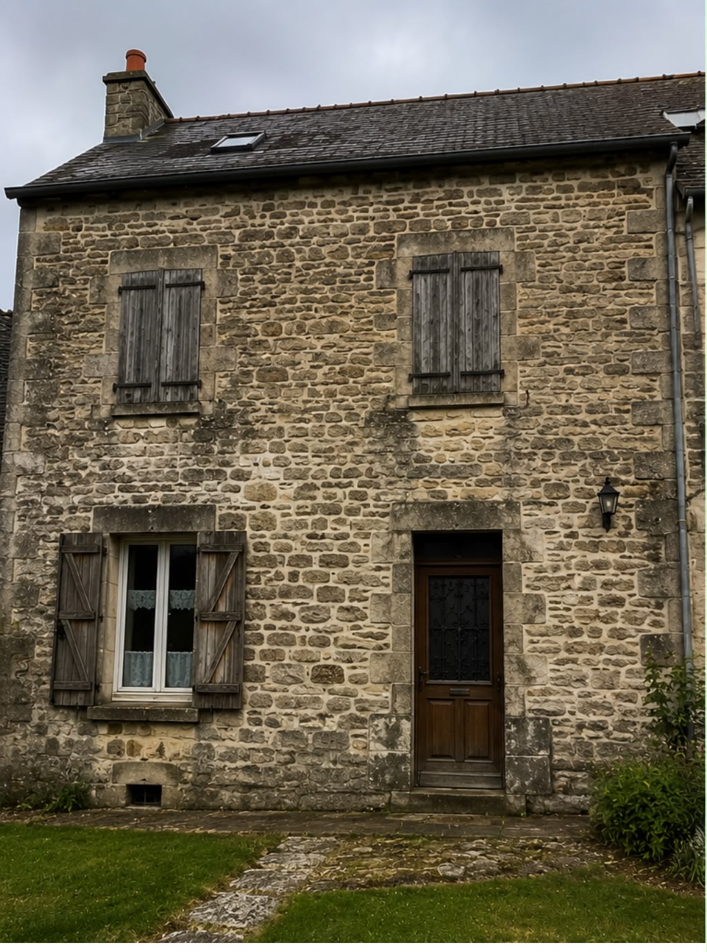 Façade avant pose de joint de pierre